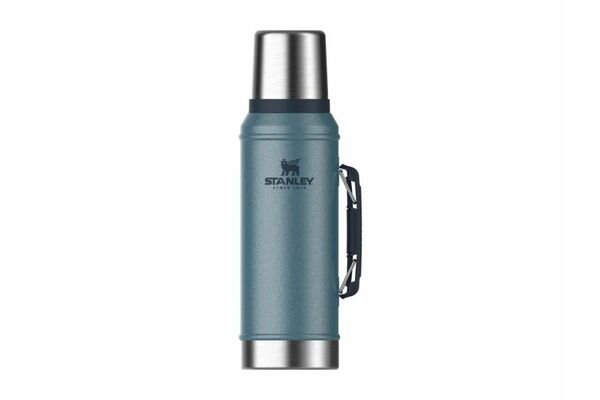 Termo STANLEY Clásico Color Azul 1.4 L en El País